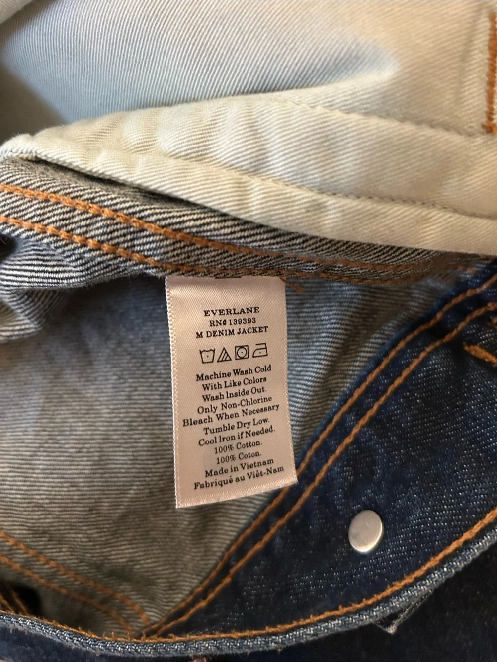 Everlane women’s lightweight